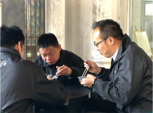 “情暖冬至,回歸傳統” 阿里大師送湯圓活動