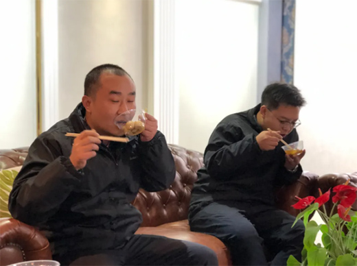 “情暖冬至,回歸傳統” 阿里大師送湯圓活動
