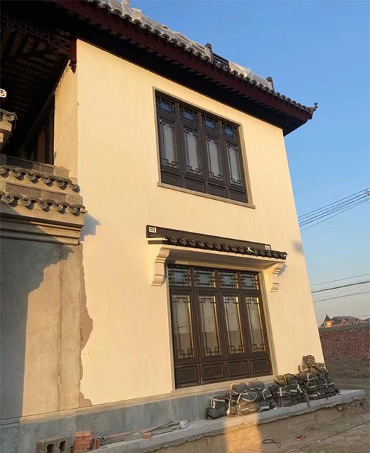 仿古鋁合金門窗不僅有古文化韻味，還凸顯使用價值