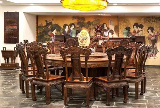 大紅酸枝家具，將進(jìn)入“定制化”時(shí)代